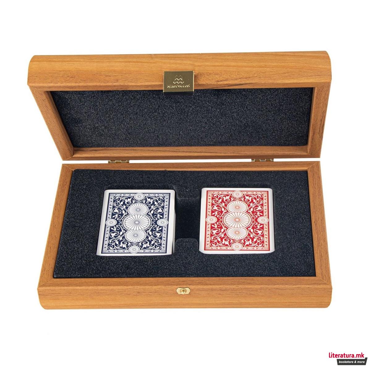 Карти за играње во кутија, Plastic Coated Playing Cards in Wooden Case with Lupo Burl 